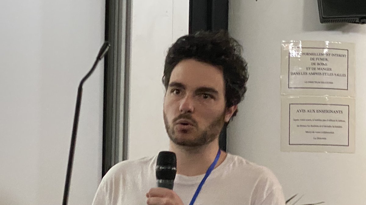 Flash talk of Maxime Pascouau on Innovative NIR light responsive nanoparticles for enhanced antibacterial PDT and singlet oxygen mediated antibiotic release #ChemBioStrasbourg2023 #GDRChemBio