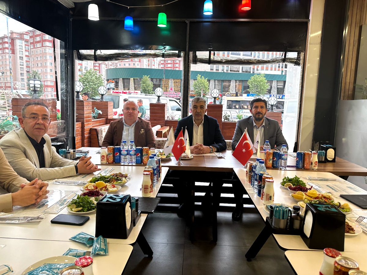KonyaLonca's tweet photo. Ev sahipliğinden dolayı Konsiad başkanı Ali KAYA ve kıymetli yönetim kuruluna teşekkür ederiz.  #konya #loncateşkilatı #konsiad https://t.co/mDElQ5Fjyu
