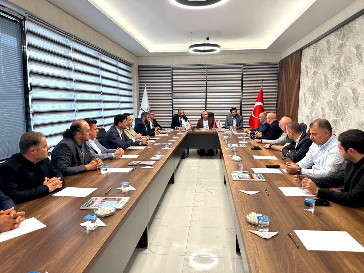 KonyaLonca's tweet photo. Ev sahipliğinden dolayı Konsiad başkanı Ali KAYA ve kıymetli yönetim kuruluna teşekkür ederiz.  #konya #loncateşkilatı #konsiad https://t.co/mDElQ5Fjyu