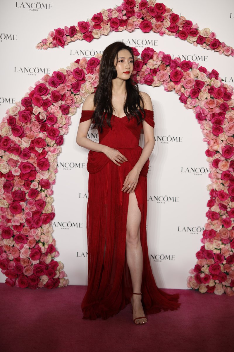 宇宙美女馆 on Twitter: 江疏影午夜派对红裙大长腿生图写真 [100P+820M] 明星写真 明星生图 生图 明星 江 ...