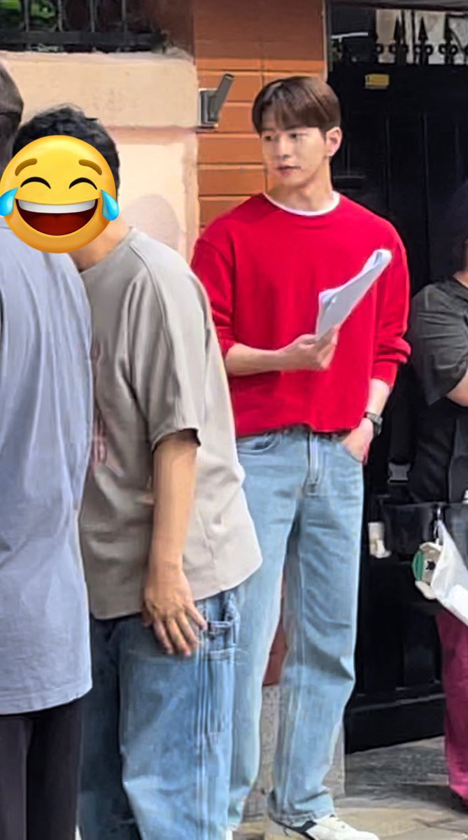 Bomin at the filming of Spirit Finger.

(credits to the owner)

#GoldenChild #골든차일드            
#ChoiBomin #Bomin #최보민 #보민