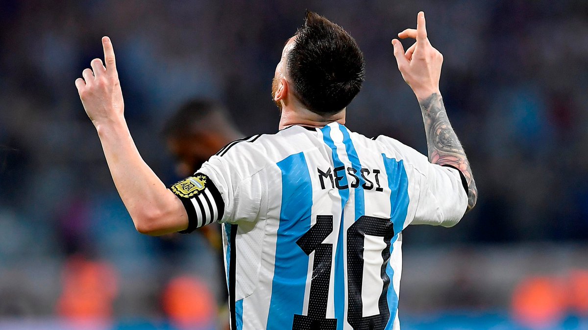 Most G/A In 3 Trophies Argentina Won (Last 2 Years)

1-Messi (21)
2-Messi in KO Only (13)
3-Messi Goals Only (11) 
4-Messi Assists Only (10) 
5-Di Maria + Lautaro (10)

'Messi was Carried' 😭🤣