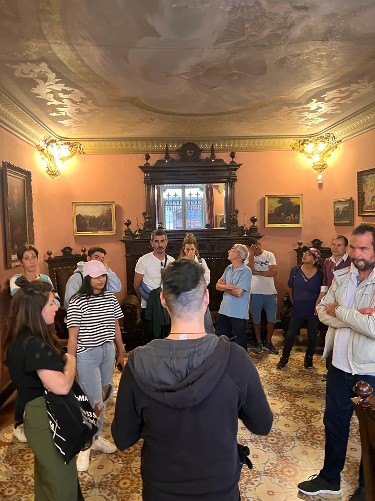 Creu Roja a Terrassa (@creurojatrs) on Twitter photo Visita a l'Alberg de persones sense sostre de Terrassa i visita guiada pels edificis i espais modernistes de la ciutat en companyia de professionals i participants del Programa CRECE
#FemComunitat <a href="/MSocialGob/">Ministerio de Derechos Sociales, Consumo y A2030</a> #NextGeneratioEU Visita a l'Alberg de persones sense sostre de Terrassa i visita guiada pels edificis i espais modernistes de la ciutat en companyia de professionals i participants del Programa CRECE
#FemComunitat <a href="/MSocialGob/">Ministerio de Derechos Sociales, Consumo y A2030</a> #NextGeneratioEU
