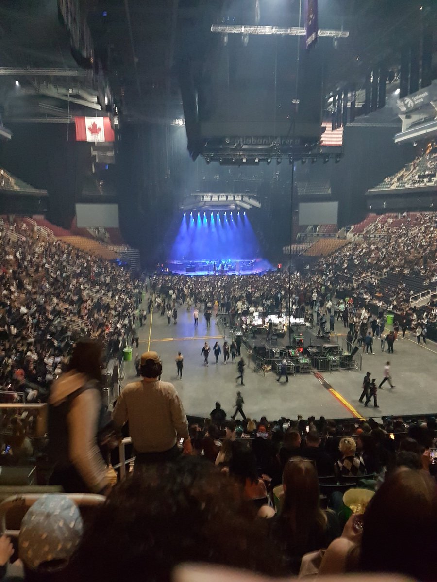 So @paramore was a great show at @ScotiabankArena. Very happy i went. Next time remind me to buy GA tickets though haha