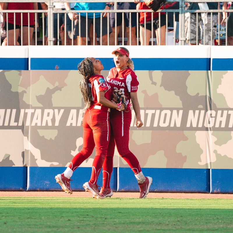 OU_Softball's tweet photo. 𝐁𝐞𝐬𝐭 𝐞𝐯𝐞𝐫.

#ChampionshipMindset | 📝 @RohdeOK