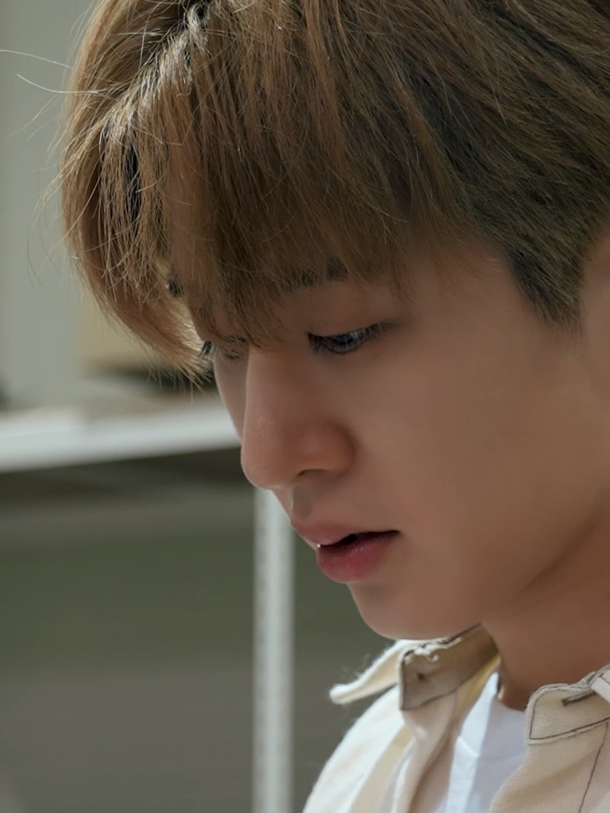 hanbinsnaps's tweet photo. Kim Hanbin, the pretty man u are. https://t.co/t0xjce79jy
