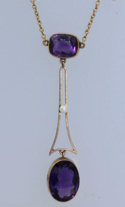 HollowaysAuct's tweet photo. Good morning! Today is jewellery, silver and watches day! Jasper will be getting the sale going at 9.30am this morning both in person and online. Join us at Parsons Street or on the web! Catalogue: https://t.co/J9CcqLtZqw
#antiquejewellery #antiquesilver #Rolex https://t.co/hbIDUuDtAB