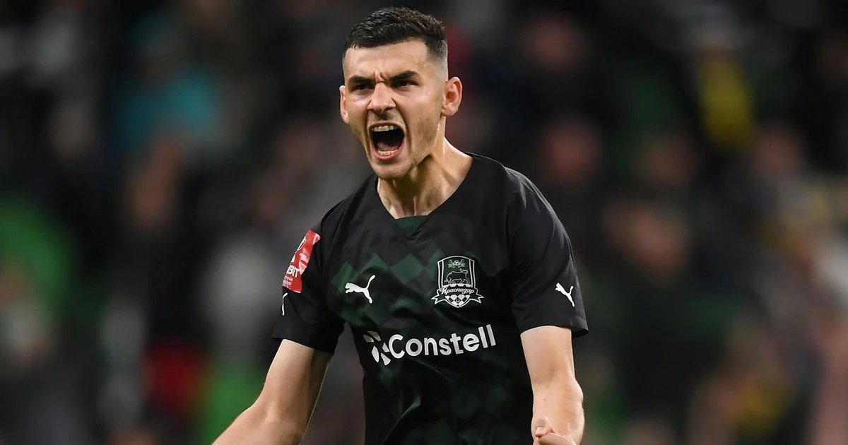 Foot_NL's tweet photo. [Mercato]

👀 Ajax aurait débuté les discussions avec Krasnodar 🇷🇺 sur le transfert de Eduard Spertsyan (23 🇦🇲) pour environ 9M€. Issu de la formation des Byki, le milieu de terrain a marqué 22 buts et délivré 18 passes décisives en 74 matchs depuis 2021 avec l'équipe première.

[🗞️: @TeleVoetbal]

#FootNL