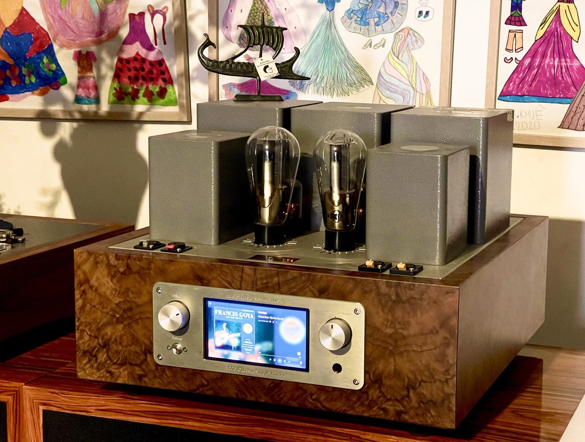 All - in - One
Tube Music Server TMS-9 PREMIUM 
Soon to be announced in 2023!
thivanlabs.com
#all_in_one #thivanlabs_tubemusicserver_tms9 #streaming #dac #digital_to_analog_converter #phono #music_server #musicserver