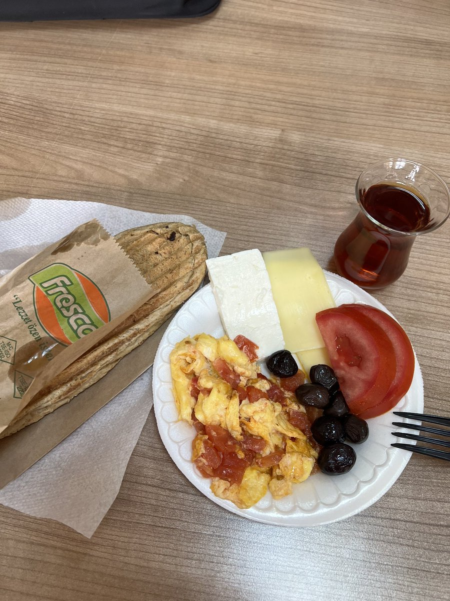 Günaydın canlar…
Okul kantininde kahvaltı tabağı 30 tl …