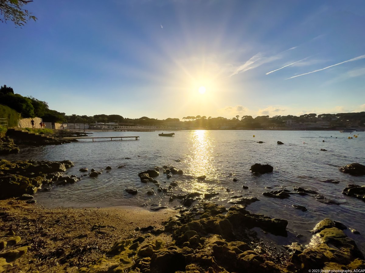 #Shooting sur la #CotedAzurFrance : Crique de la Garoupe 
Excellent #weekend
+📸 : jmlpyt.fr 
#visitcotedazur #jmlpyt #photography #artiste #picoftheday #FranceMagique #regionsud #frenchriviera #visitfrance #tourisme #Travel #explorefrance #antibes #capantibes