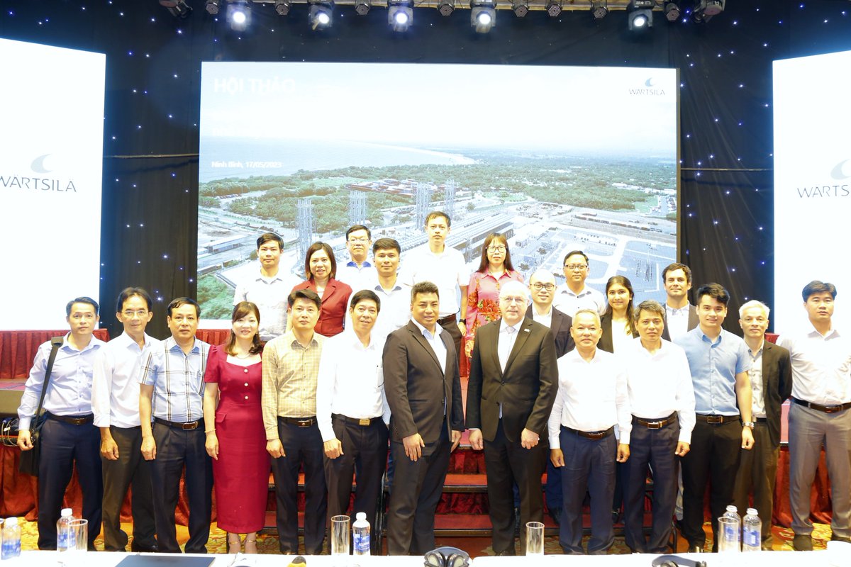 finlandinhanoi's tweet image. ♻️18.5.2023, Ambassador Keijo Norvanto attended a seminar in Ninh Binh Province on #flexible power plant using #Wärtsilä technology and how it will contribute to the implementation of the Vietnam Power Development Plan period 2021-2030 with the vision to 2050 (#PDP8).