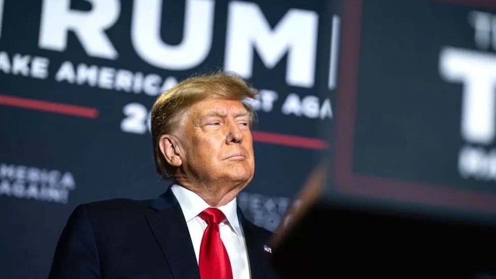 asian_standard's tweet photo. Former #US President Donald #Trump has been charged over his handling of classified documents after he left the #WhiteHouse. He is campaigning to make a return to the White House in 2024. https://t.co/j3sH4xuw79