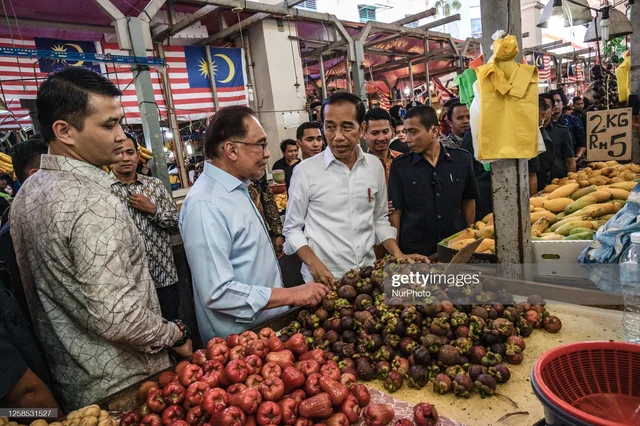 FaaraBakar's tweet photo. Presiden Indonesia Joko Widodo Melawat Malaysia
#Indonesia #Malaysia https://t.co/TqbxzSRlxs