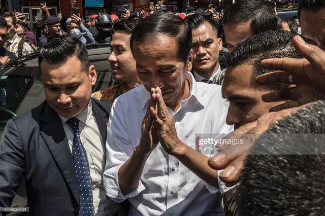 FaaraBakar's tweet photo. Presiden Indonesia Joko Widodo Melawat Malaysia
#Indonesia #Malaysia https://t.co/TqbxzSRlxs