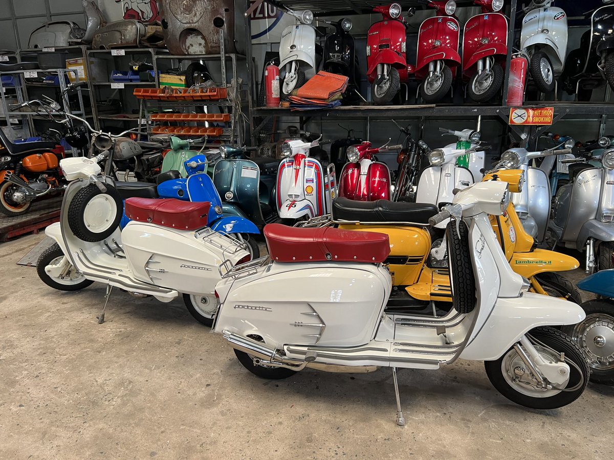 Dizzy day and seeing double , or could be double trouble …. Nah can’t beat a nice Special X200 x2 #Sx200 #Lambretta #SpecialX #SXappeal