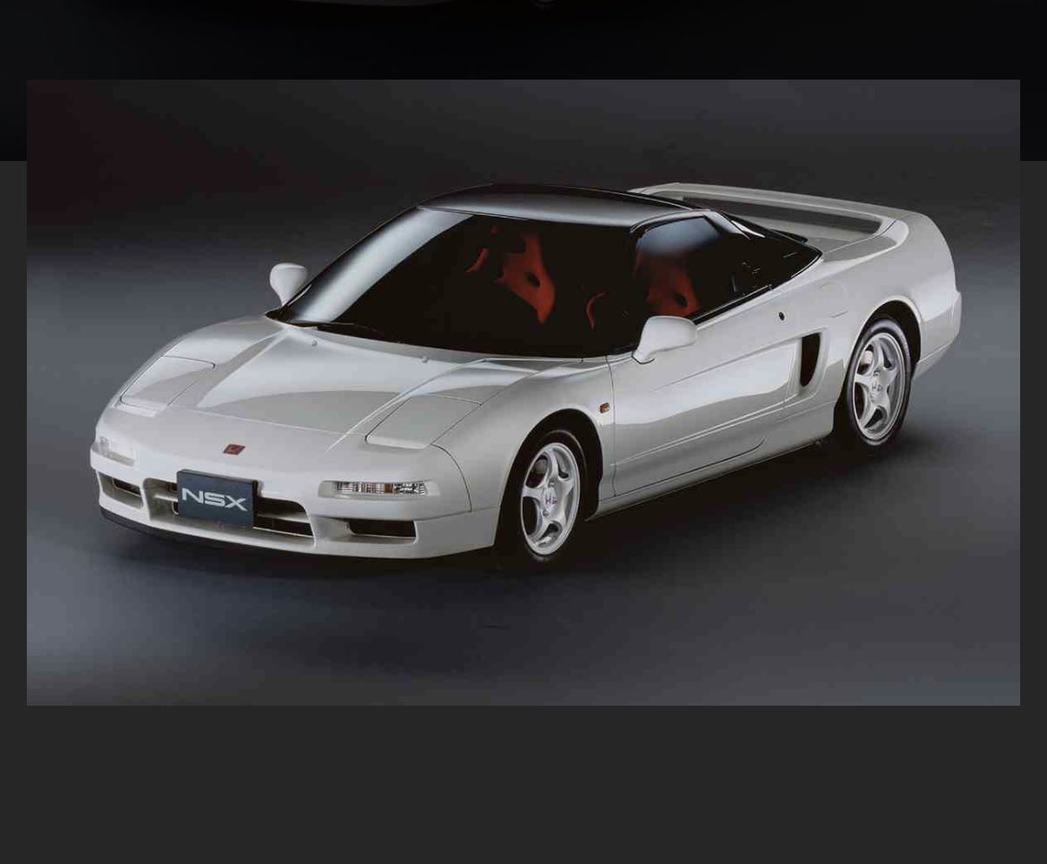 ayrtonnsxr_myp's tweet photo. 初代NSX-R
通称92R
初期の15/16インチが楽しさではベストと言われているが、130型〜のボディ剛性UP車両(俗に言う95R)になると16/17インチとどっちがマッチングがいいのか長年すごい気になる🤔
#NSX
#92R
#95R https://t.co/VcavpgwBCa