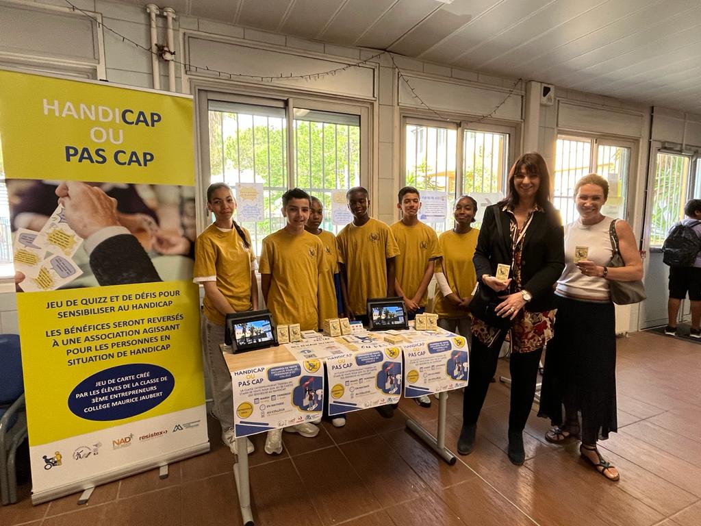 Visite de Mme Mattei-Battesti, IA-DAASEN des Alpes Maritimes, qui a rencontré les équipes du <a href="/College_Jaubert/">Collège Maurice Jaubert</a> et les élèves de la 3ème à projet Entreprenariat.