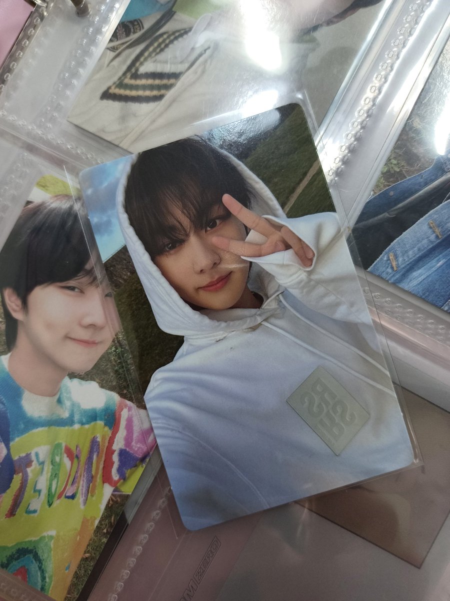 jwoncartuez's tweet photo. halooo @shei_unnie1212!!

jungwon arrived safely~ tysm for the smooth transaction and for the freebies hehe ♡ https://t.co/o6XXWdjzGk