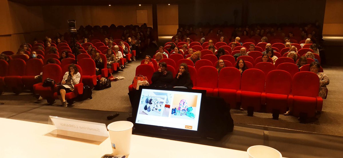 ColorSandar's tweet photo. Congrès ABF
Dunkerque

Tournée BOBUN avec ma collègue Emeline

@campuslrsy et @BU_Nantes_Univ  dans la place 

Plaisir de rencontrer en vrai @Fabayeux 

#BOBUN #CampusVert #ABF2023 https://t.co/kqXGBMshD5