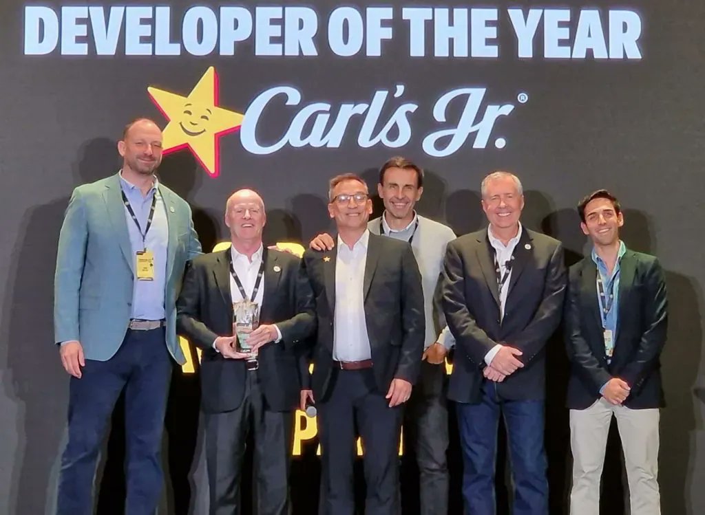 #AbacFundCompany | @Avanzafood won the award for the best Carl's Jr. Operator in the world for the third time. Via 'Avanza Food website' buff.ly/3CeWqL1 
#AbacCapital #AvanzaFood #Carls'Jr #ResponsibleInvestment #ImpactInvesting #SustainableValueInvesting #PrivateEquity