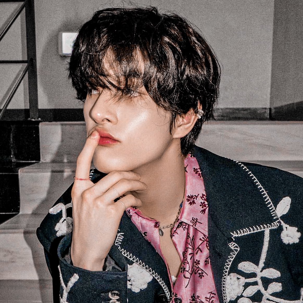 15ARCHIVEz's tweet photo. bro wants us gone 🥵
#ENHYPEN_JAKE #제이크 https://t.co/tGzZ4yJ0TW