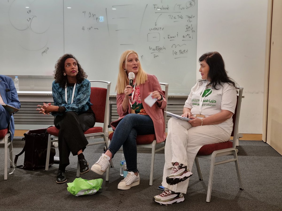 filosofoui's tweet photo. Cycle discussion by the #MedNet of the @europeangreens at the #ggcongress2023 in Songdo "Dialogue and cooperation in the Mediterranean"
Moderated by our own @alexiasakadaki @cygreens @YoungGreensCY 💚
@globalgreens @GYG_YoungGreens https://t.co/X0u17pYvoN