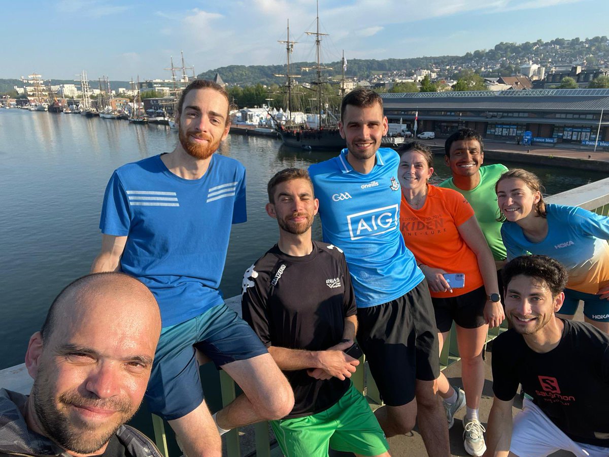 La team running du @LaboCETAPS à l’Armada de bon matin !