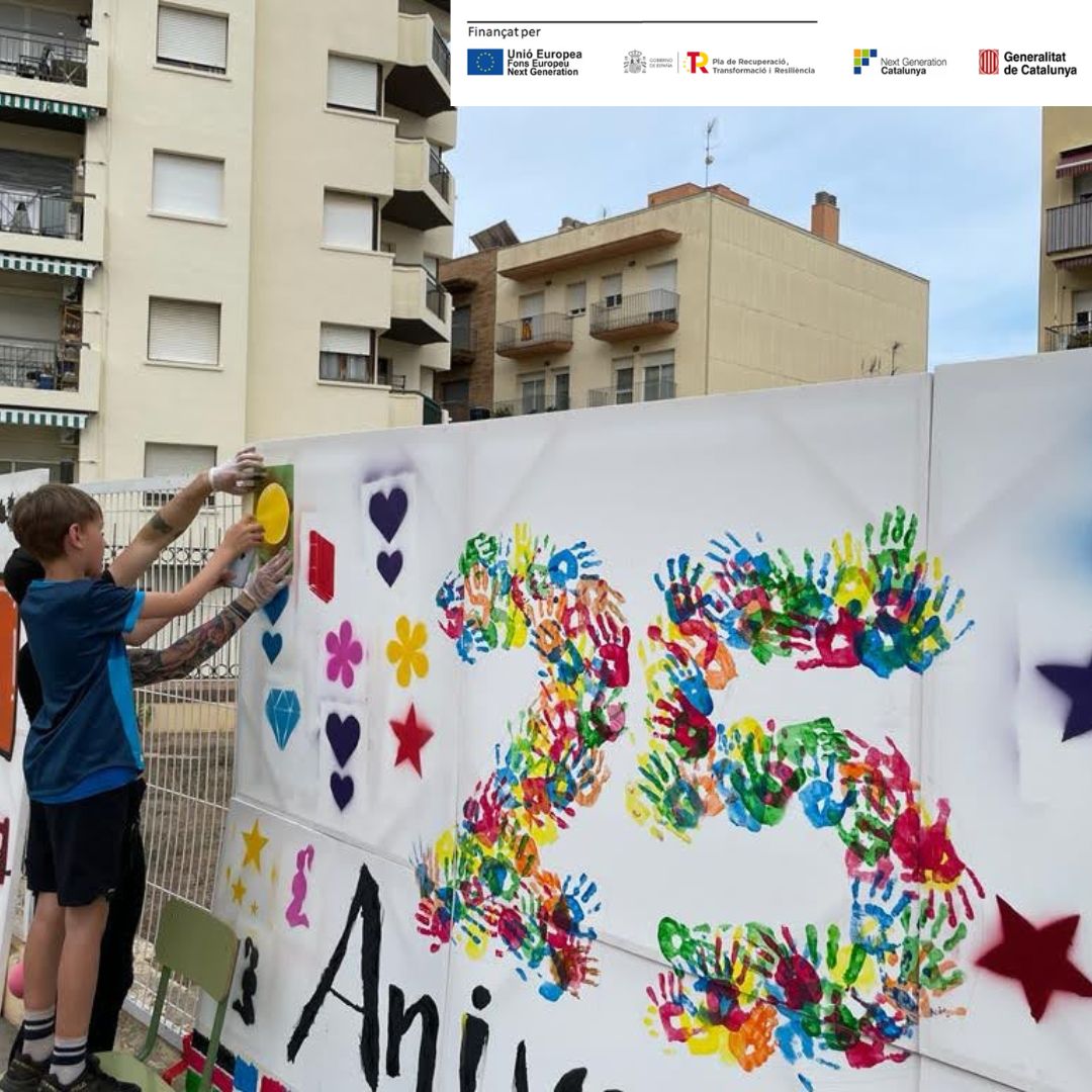 Durant la Setmana Artística l'alumnat del Capicua #Torredembarra ha treballat la seva part més creativa en aquest taller de graffiti amb diferents tècniques plàstiques adaptades a la seva edat.<a href="/VerSembrant/">Versembrant</a> ha estat l'encarregada de la realització.