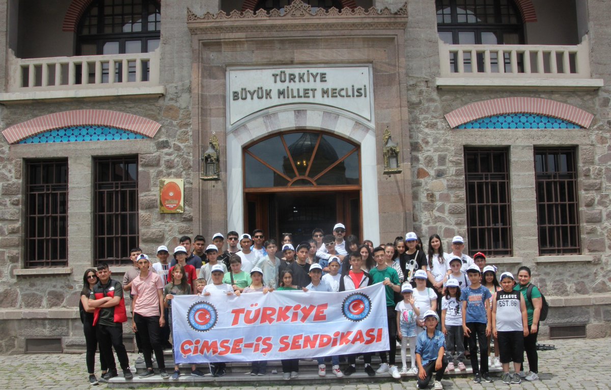 BİZİM SENDİKA
Bizim Sendika sloganıyla başlatılan, Ecdadın İzinde Çimse-İş Programlarımız, çocuklarımızın milli bilinç ve tarih şuuru edinmelerinin yanı sıra gezip görme ve sosyalleşmeleri için düzenlenmeye devam ediyor.