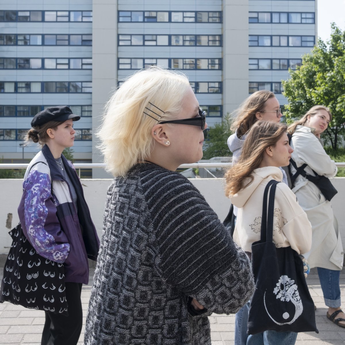 MFA_fi's tweet photo. Ensimmäinen kesän #FillThisSpace-kesäkouluista starttasi tällä viikolla @Artsimuseo💥 Viikon aikana tutustuimme muun muassa skeittipuistojen suunnitteluun retkeilimme Merihaassa. Tänään kesäkoululaiset valtaavat Arkkitehtuurimuseon Studion, missä näyttely elää koko kesän ajan. https://t.co/4q4kYfiPO2
