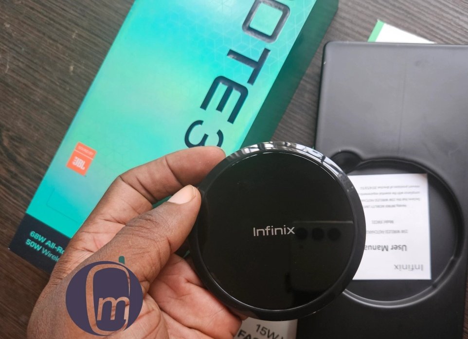 MobilityNigeria's tweet image. Infinix Note 30 VIP supports 68W wired charging and 50W wireless charging, and also comes with a wireless charging plate in the box. Follow us for the best mobile phone tips and reviews.  #infinixnote30vip #infinix #infinixnote30series