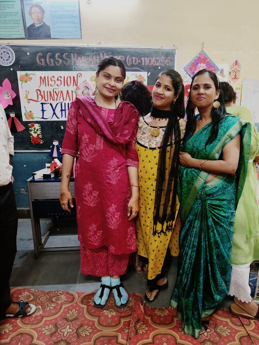 GgssHarsh's tweet photo. The same is being achieved by our teachers and students 
Exhibition of activities and tlm made by our teachers and students under successful mission Buniyad completion event @ggss harsh vihar
@Dir_Education @AtishiAAP @vijayptiwari1 https://t.co/RinGMjGOKW