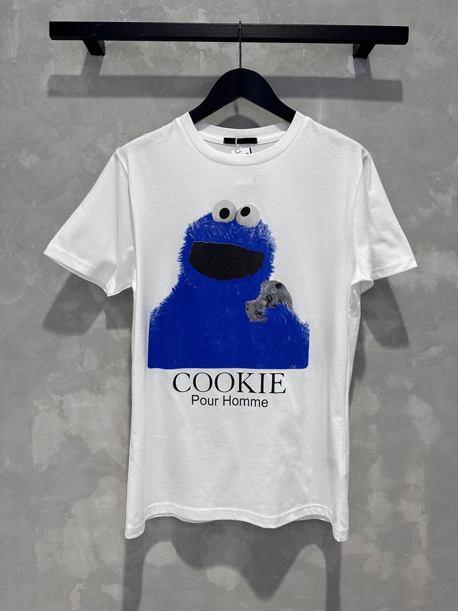 Blueshark3579's tweet photo. #BLACKSCORE #เสื้อยืด #เสื้อผ้า 
#รับหิ้ว 
(THB 3,500) 
ส่งฟรีทั่วไทย https://t.co/M0F7oDXouS