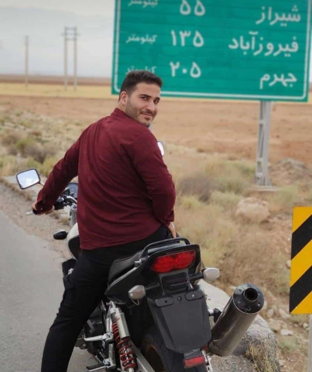 M_ranjbar_kh's tweet photo. You can never cross the ocean until you have the courage to abandon the view of the beach.
#bad_money #Iranian_trader #Teacher #Love #god #wind_fortune #committ #business_teacher #crypto_sana #z1000r #ElonMusk #document https://t.co/FSvzhpDnss