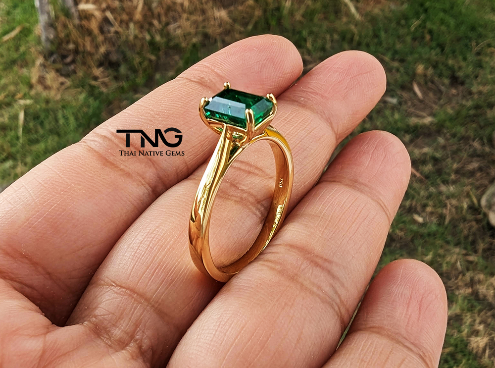 Thanks, David for the trust and custom making your fiancée's engagement ring.

The ring is set with GIA certified 1.22 carat Zambian Emerald and 18K Yellow Gold!

#emeraldring #zambianemerald #gia