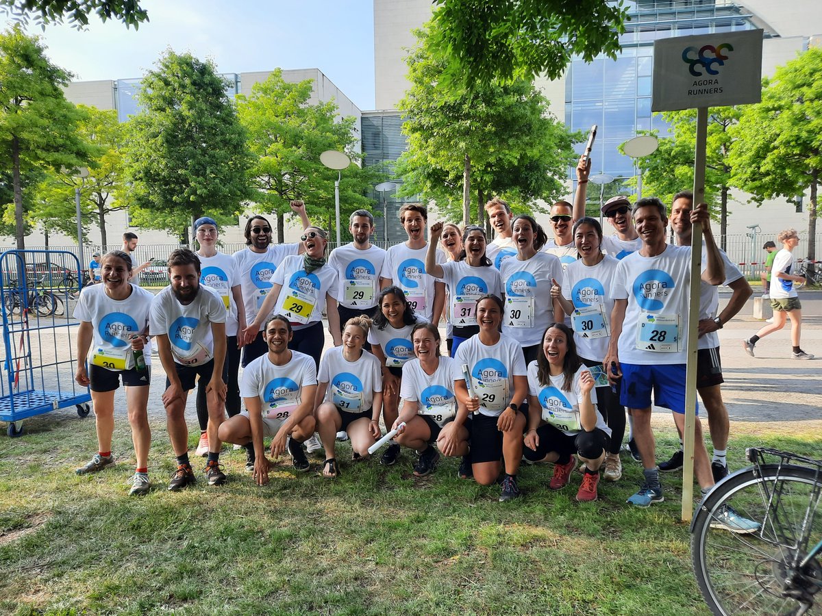 5 Agora-Teams haben gestern bei der 5 x 5 #Teamstaffel der Berliner <a href="/wasserbetriebe/">Wasserbetriebe</a> einen Spitzenlauf hingelegt. 🏃‍♀️🏃‍♂️ Ein richtig starkes Team!