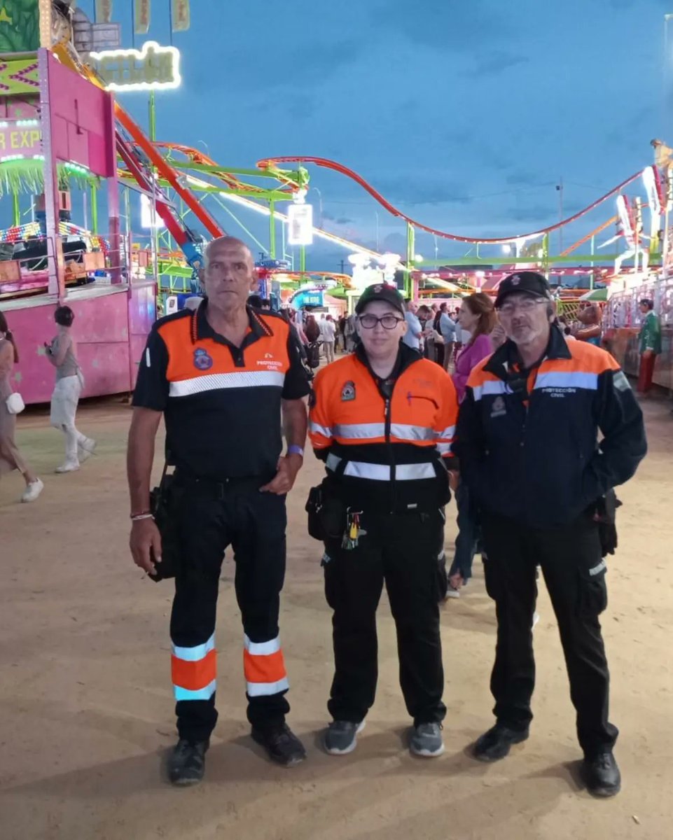 #photodump de algunos servicios de lo que llevamos de junio: vuelta del Rocío, charlas informativas en centros escolares, feria de Alcalá de Guadaira...