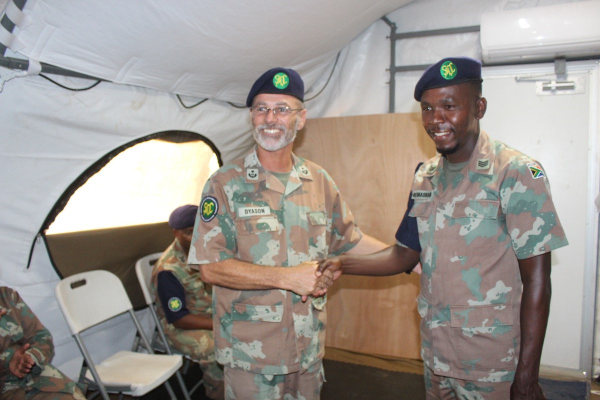 SANDF_ZA's tweet photo. READ|| “I’m Privileged to be Promoted”- Combat Team Bravo, Operation VIKELA Sergeant Azwifaneli Nemaorani
https://t.co/31mzpxF5lL
#SANDF
#JointOperationDivision
#OperationVikela https://t.co/sAjndMDvOa