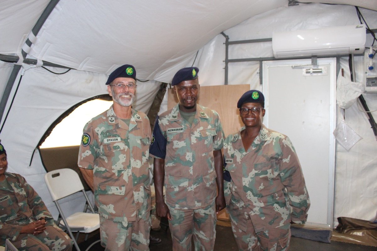SANDF_ZA's tweet photo. READ|| “I’m Privileged to be Promoted”- Combat Team Bravo, Operation VIKELA Sergeant Azwifaneli Nemaorani
https://t.co/31mzpxF5lL
#SANDF
#JointOperationDivision
#OperationVikela https://t.co/sAjndMDvOa