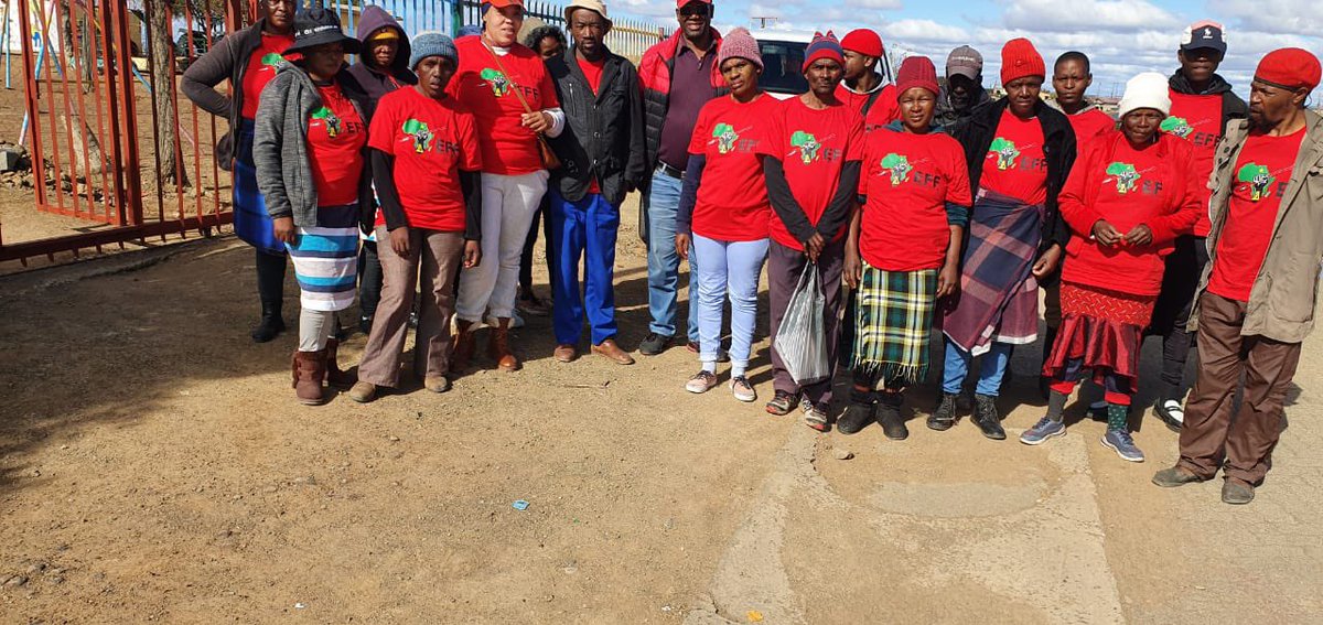 ♦️In Pictures♦️

Issa #EFFRedFriday and fighters of Wepener ward50 in Mangaung are ready to hit the ground running for the massive EFF Voter Registration Campaign.

Dial *134*20024# and follow steps to #RegisterToVoteEFF