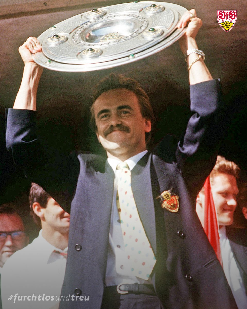 VfB's tweet photo. Heute feiert eine wahre VfB-Legende ihren 61. Geburtstag! π₯³βͺπ΄ Die ganze #VfB-Familie wΓΌnscht GΓΌnther SchΓ€fer alles erdenklich Gute!!
Danke GΓΌnne, fΓΌr deinen allzeit leidenschaftlichen Einsatz im VfB-Trikot & fΓΌr dein groΓartiges Engagement als Mitarbeiter. π