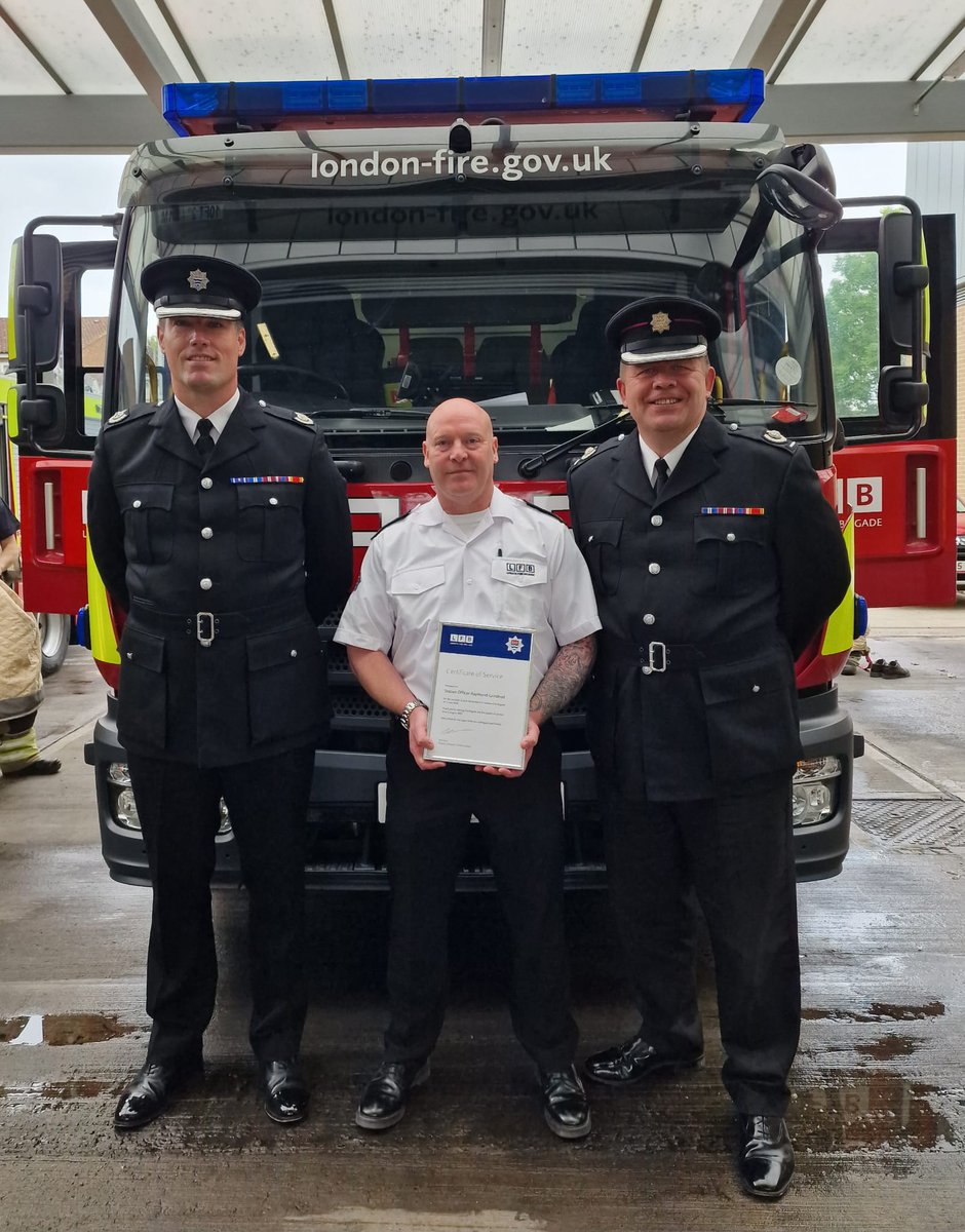 Happy retirement to Station Officer Ray Grindrod who recently received his end of service certificate

Ray has served a total of 36 years in the fire service, starting in Royal Berkshire & then East Sussex, before joining us and finishing his service at #WestNorwood Fire Station