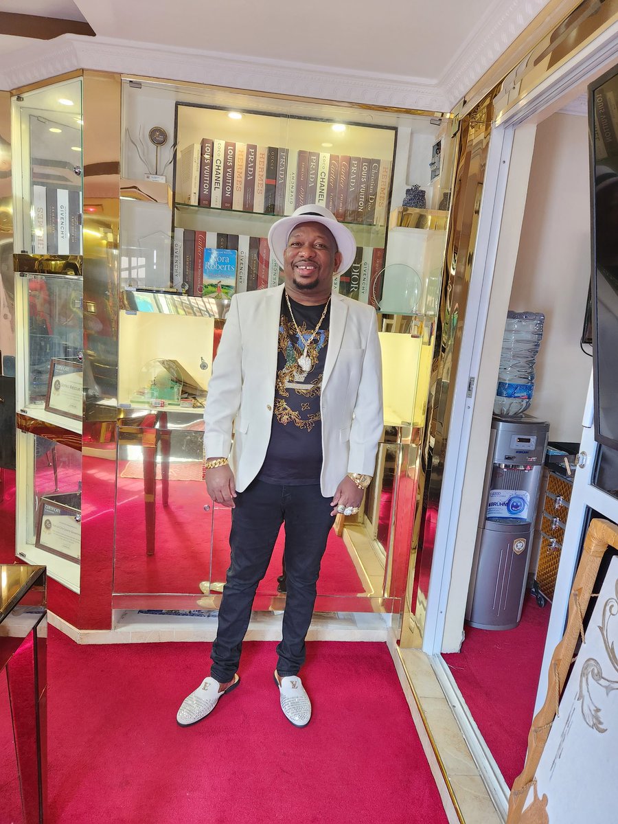 Good morning watu wangu. Nawatakia furahi day njema yenye baraka.