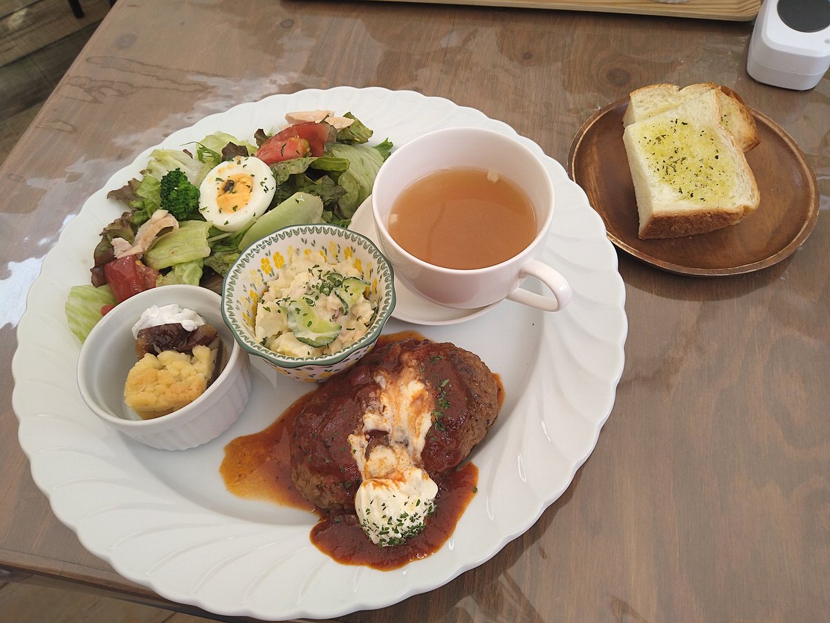 AQn9hJogu7HMbDk's tweet photo. パン屋さんからの、ランチ🤤
アカン、自由すぎる!
住道界隈では珍しいオープンテラスのお店✨
ハンバーグは肉汁タップリ肉々しい食べごたえ🍖
ごちそうさまでした🙏
#ポップタウン住道
#Operacafe https://t.co/l7BxWVhOEI