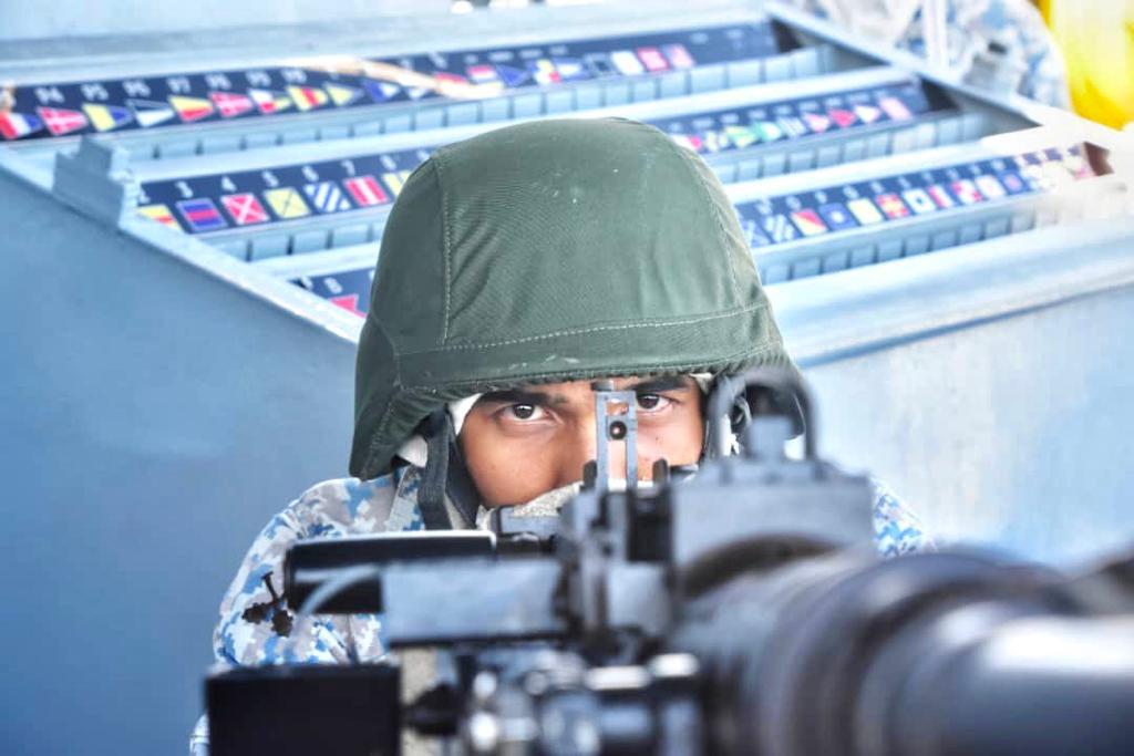 GengKNegara's tweet photo. Air Defence Exercise (ADEX) menguji kesiapsiagaan anggota TLDM mempertahankan ruang udara semasa Fasa Laut #OSTEXWEST2/23 di perairan Selat Melaka melibatkan 2 Pesawat Pejuang F/A-18D Tentera Udara Diraja Malaysia.

Sumber : Navy People https://t.co/cEaSqC6iGp