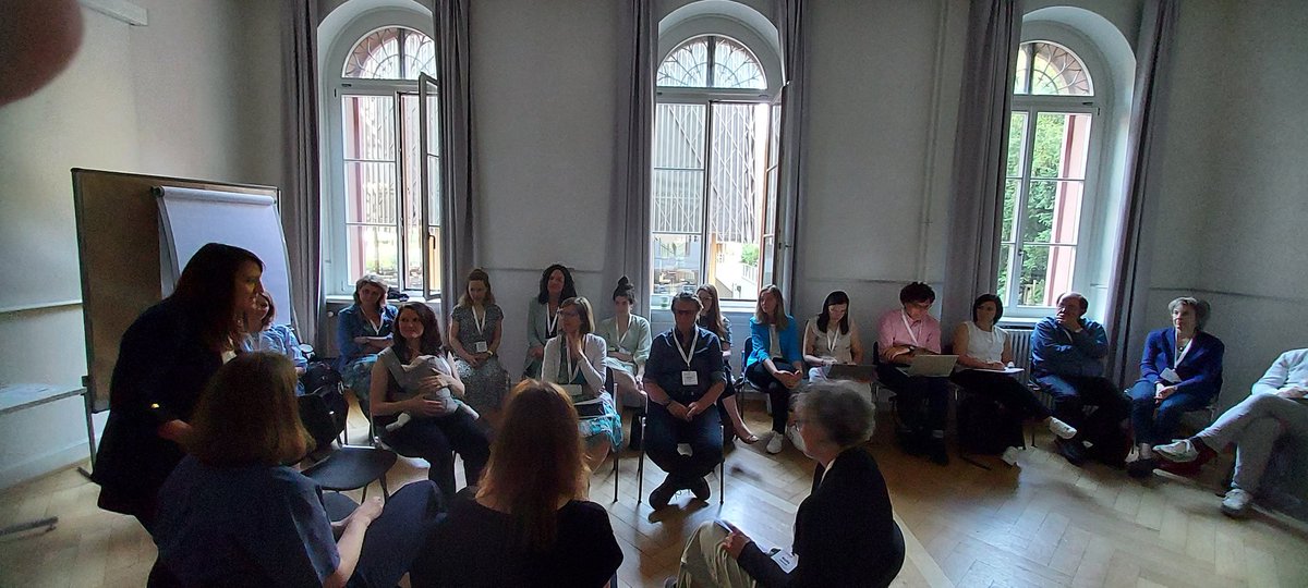 Learning at the 'fishbowl' hosted by the German speaking Implementation Network with <a href="/implementEIC/">EIC</a> at #EIE2023 in beautiful #basel. Listen and adapt, build trust &amp; relationships, curiosity, partnership working = ingredients for good implementation in cross-disciplinary settings