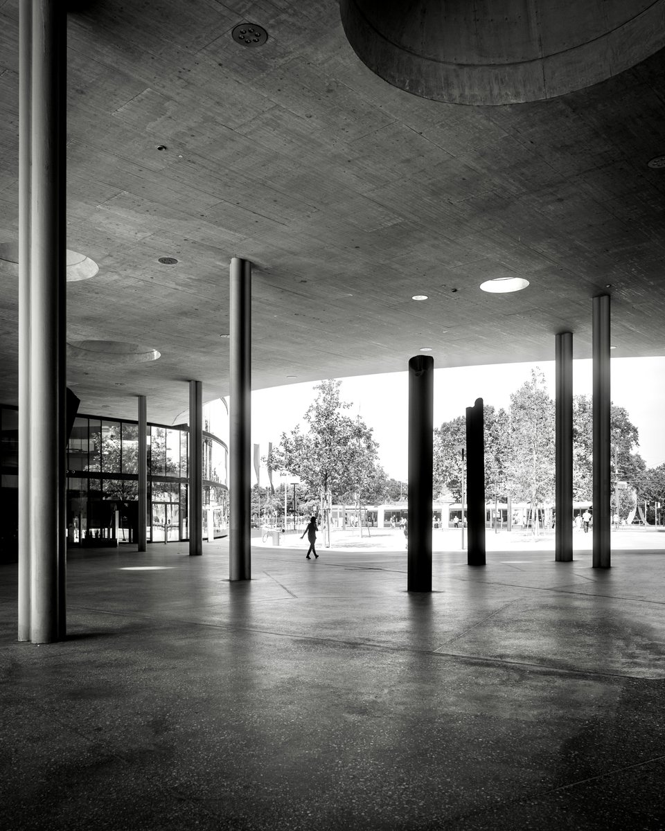 Celestial Bodies, Quartier Belvedere

#blackandwhitephotography