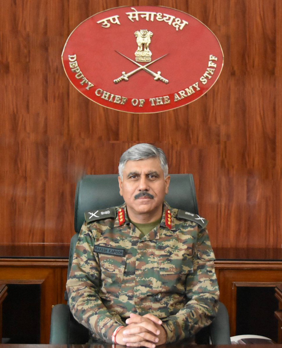 Lt Gen Rakesh Kapoor assumed the appointment of the Deputy Chief of the Army Staff #DCOAS (IS & C) of #IndianArmy today.  Prior to assuming this key appointment, he was serving as General Officer Commanding, #DesertCorps.

#IndianArmy