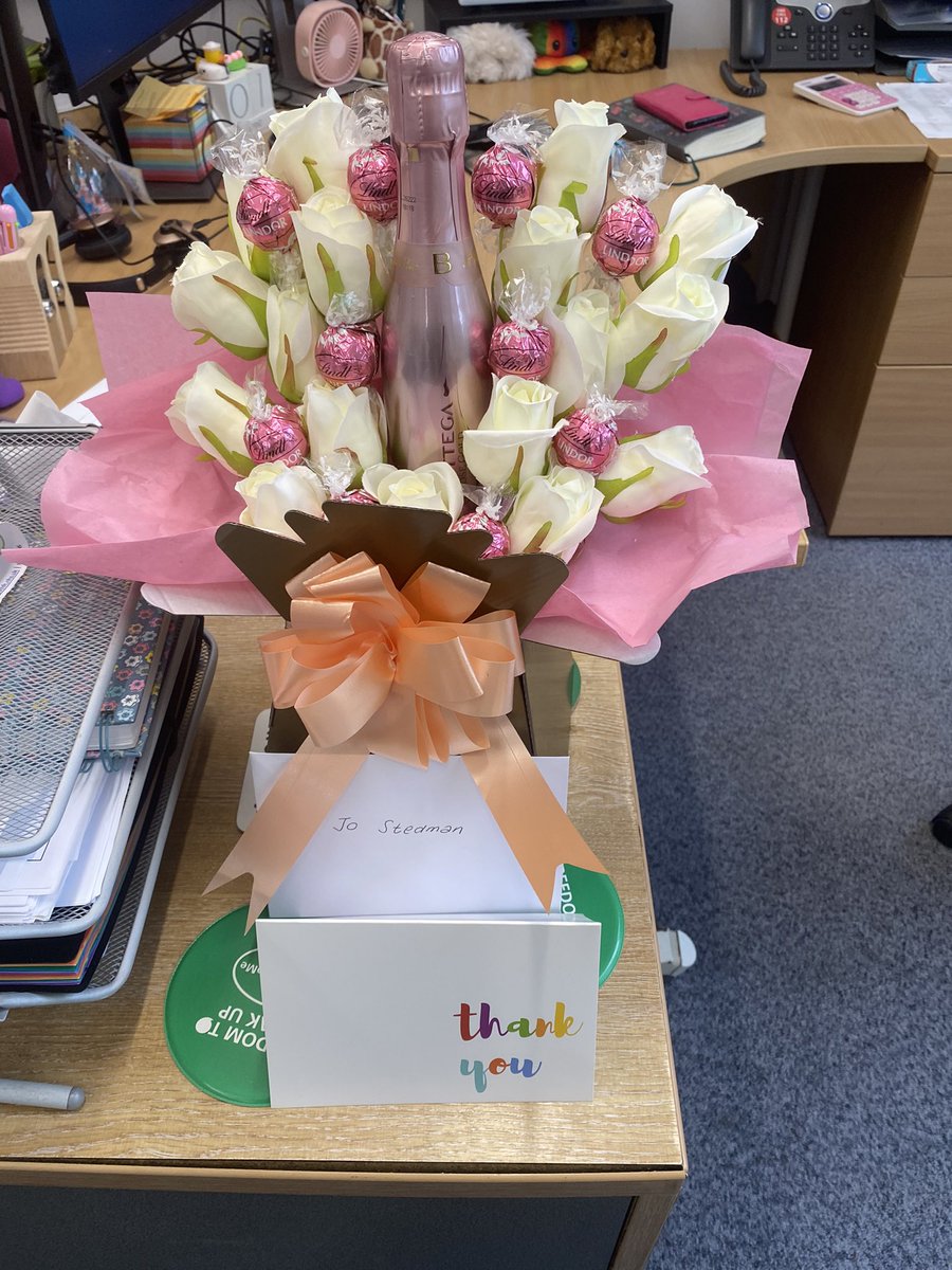jostedman💙 (@jostedman2) on Twitter photo What a surprise to find this in my desk this am, I must admit I shed a tear!! Thank you @27_FabGenMed @KileyBr04468520 it’s a pleasure to work with you all! #proudDDoN #teamspecmed <a href="/BTHFT/">Bradford Teaching Hospitals NHS FT</a> @Emma_Barnes_ <a href="/karendawber/">Prof Karen Dawber 🌈</a> @Mel_Pickup <a href="/Jhilty33/">Jo Hilton</a> What a surprise to find this in my desk this am, I must admit I shed a tear!! Thank you @27_FabGenMed @KileyBr04468520 it’s a pleasure to work with you all! #proudDDoN #teamspecmed <a href="/BTHFT/">Bradford Teaching Hospitals NHS FT</a> @Emma_Barnes_ <a href="/karendawber/">Prof Karen Dawber 🌈</a> @Mel_Pickup <a href="/Jhilty33/">Jo Hilton</a>